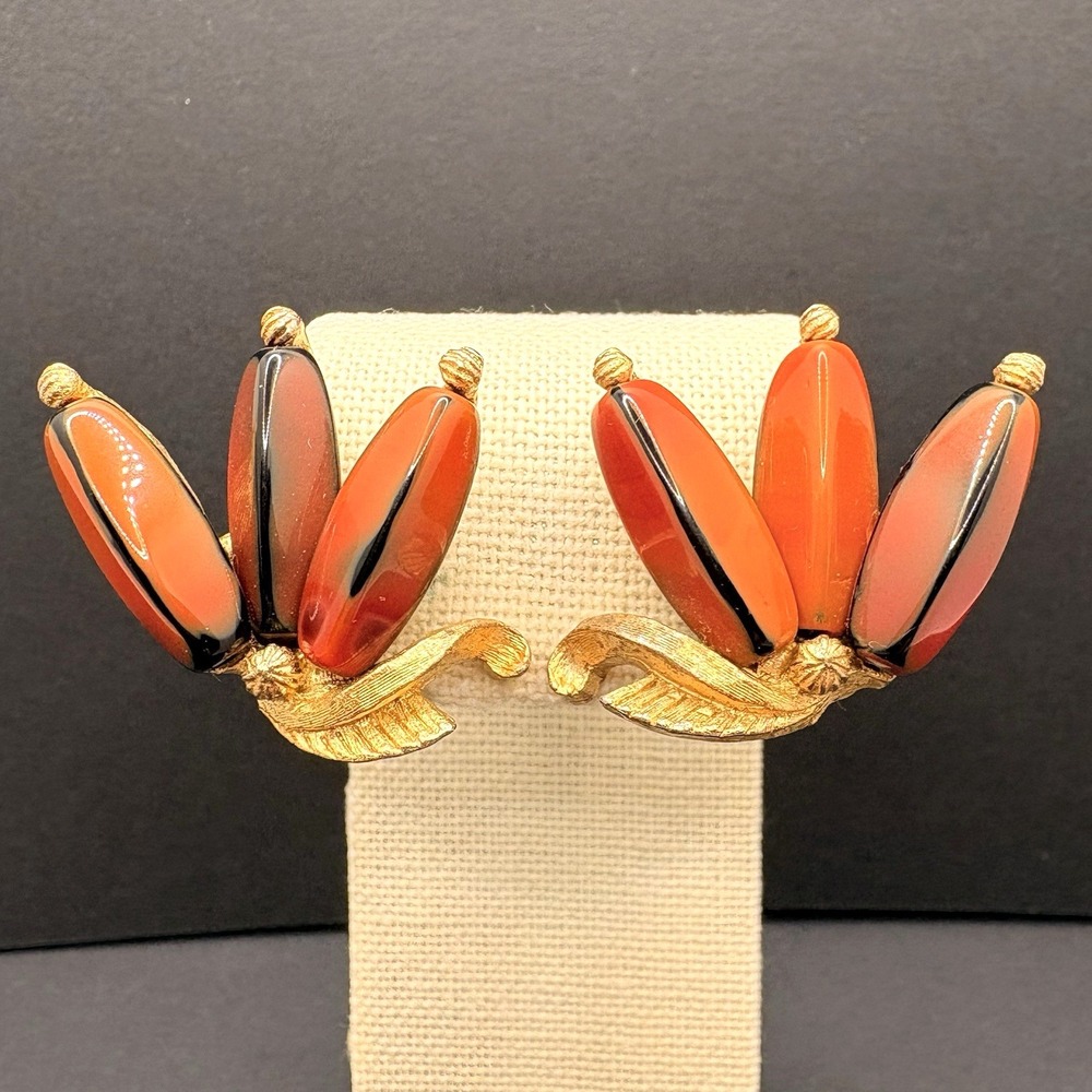 Vintage Floral Fall Orange Clip On Earrings Textured Gold Tone Acrylic Retro‎